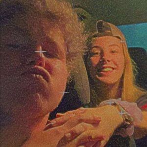 Meet your Posher, Mkaela